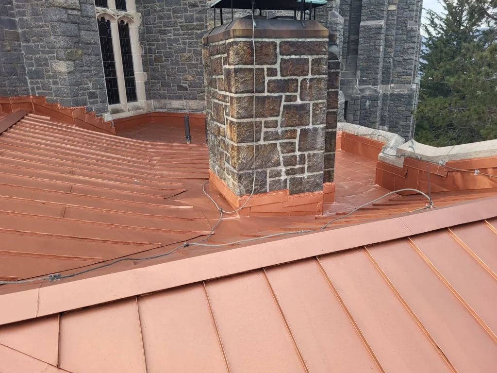 New York Roofing Services – Flat roof and railing installation services in New York